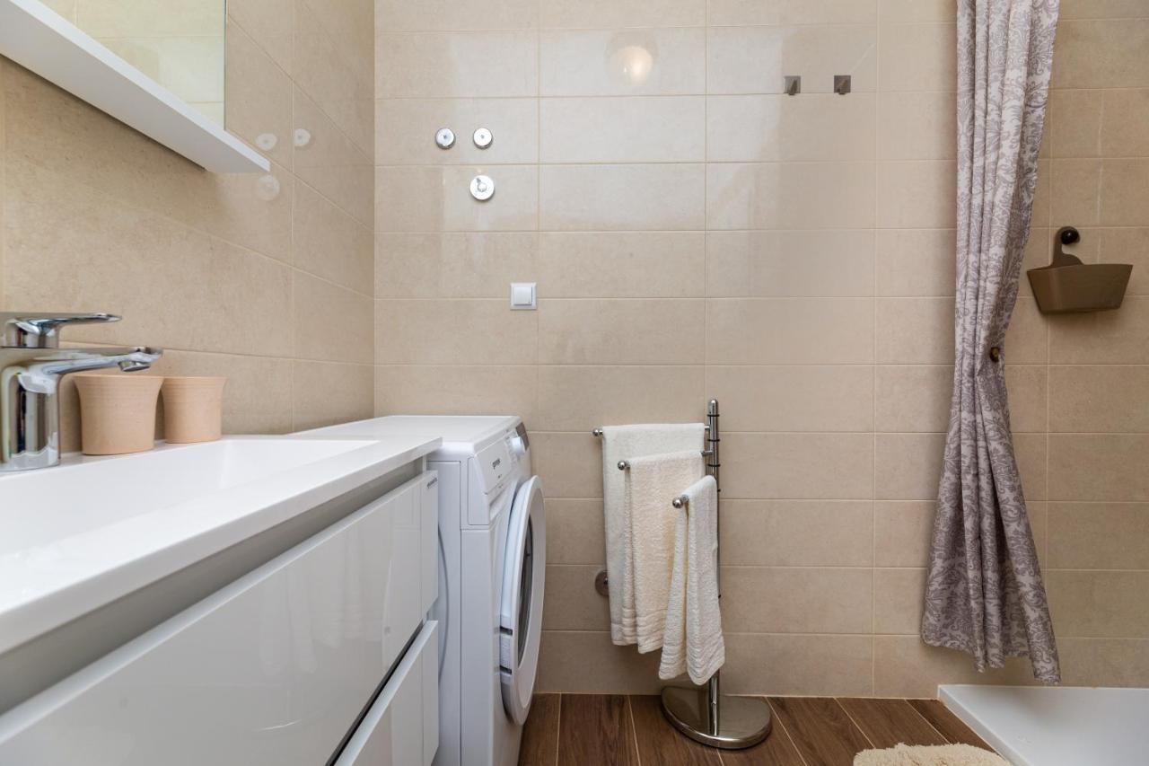 Apartment Nada 1 Malinska Εξωτερικό φωτογραφία
