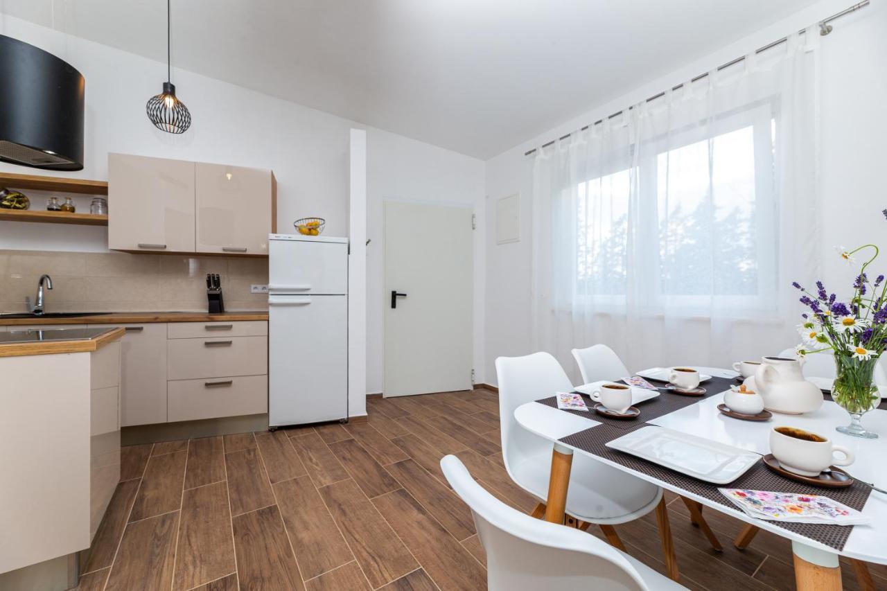 Apartment Nada 1 Malinska Εξωτερικό φωτογραφία