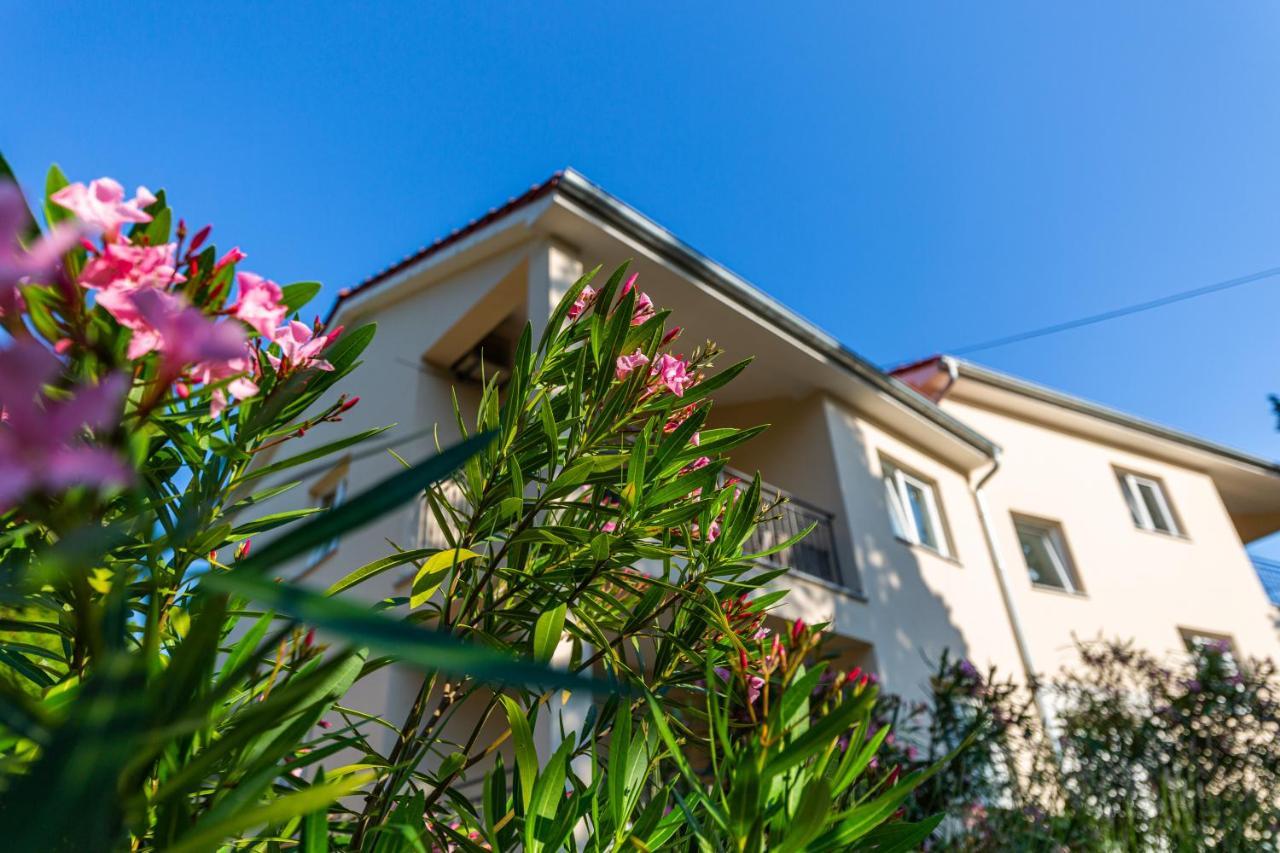 Apartment Nada 1 Malinska Εξωτερικό φωτογραφία